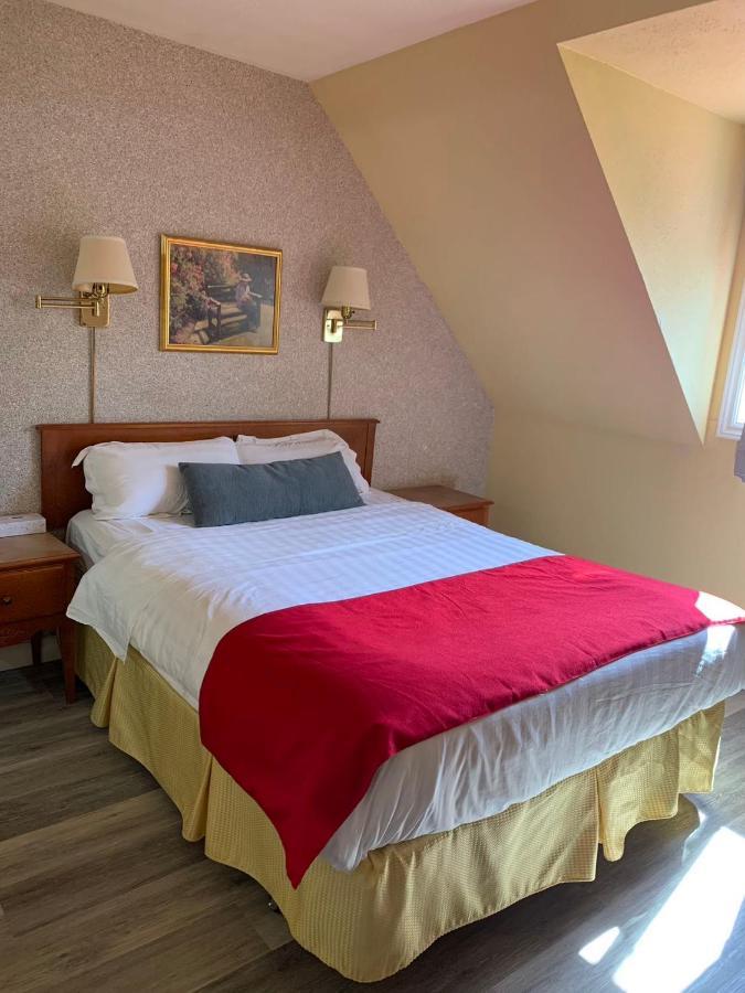 Hotel Cowansville Luaran gambar
